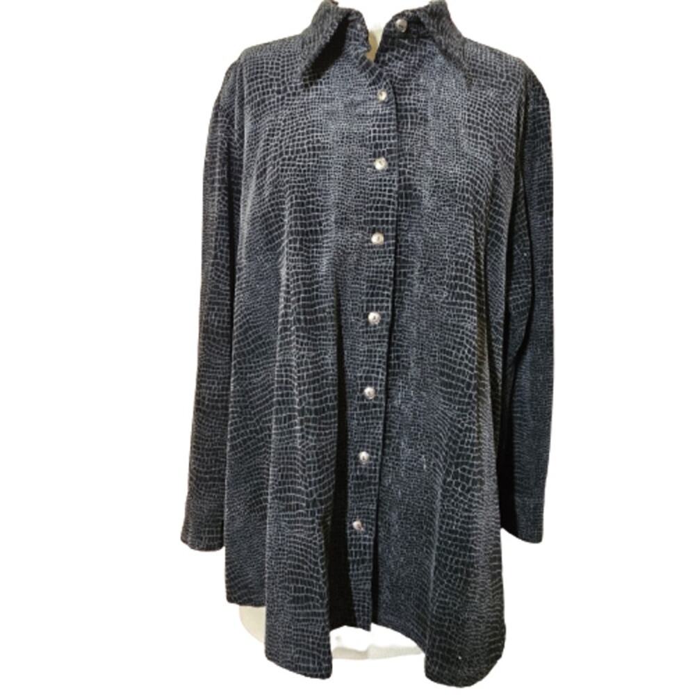 Black Animal Print Button Up Maternity Blouse Size Small